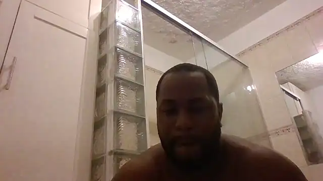Snapshot of Bighood_T chatting on 06.21.26 Bighood T online show from 06.21.26