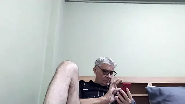 Snapshot of BIGUNCUTHARDCOCK chatting on 01.07.26 BIGUNCUTHARDCOCK online show from 01.07.26