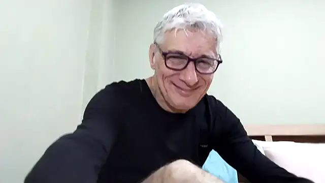 Snapshot of BIGUNCUTHARDCOCK chatting on 01.12.26 BIGUNCUTHARDCOCK online show from 01.12.26