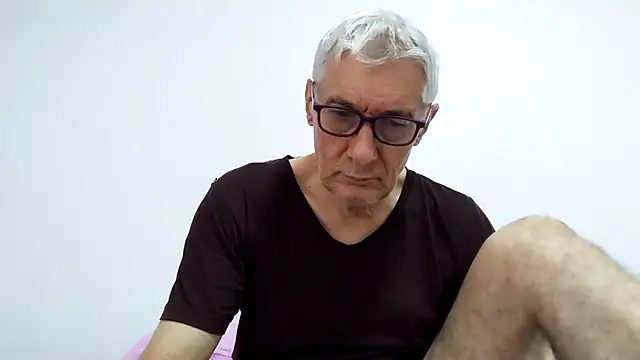 BIGUNCUTHARDCOCK online show from 04.30.26