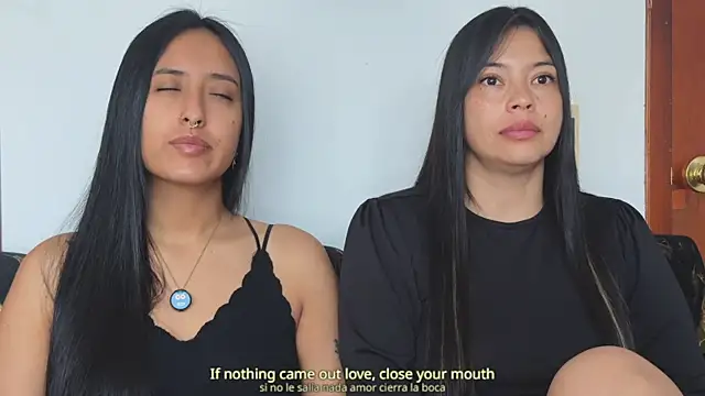 Snapshot of 2SummerLove1 chatting on 11.21.25 2SummerLove1 online show from 11.21.25