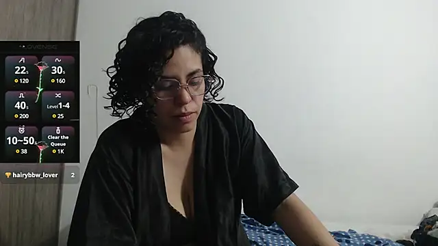 Snapshot of Anne_purple chatting on 03.04.25 Anne purple online show from 03.04.25