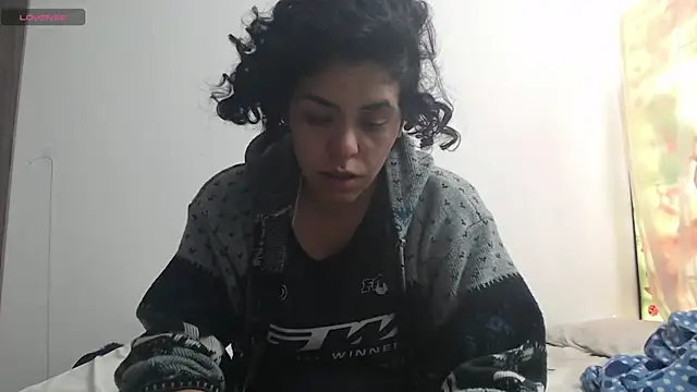 Snapshot of Anne_purple chatting on 03.19.25 Anne purple online show from 03.19.25