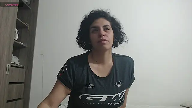 Snapshot of Anne_purple chatting on 03.19.25 Anne purple online show from 03.19.25