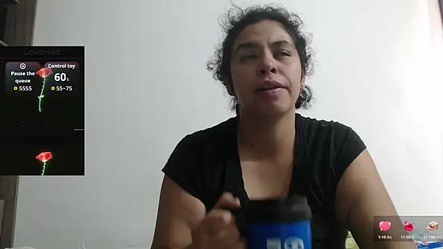 Snapshot of Anne_purple chatting on 09.26.25 Anne purple online show from 09.26.25