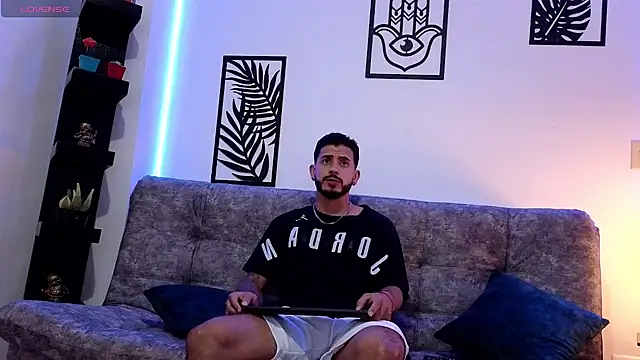 Snapshot of Bruno_Mattos chatting on 12.18.24 Bruno Mattos online show from 12.18.24