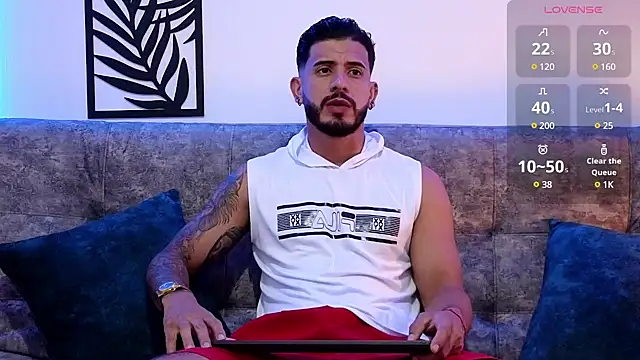 Snapshot of Bruno_Mattos chatting on 01.11.25 Bruno Mattos online show from 01.11.25