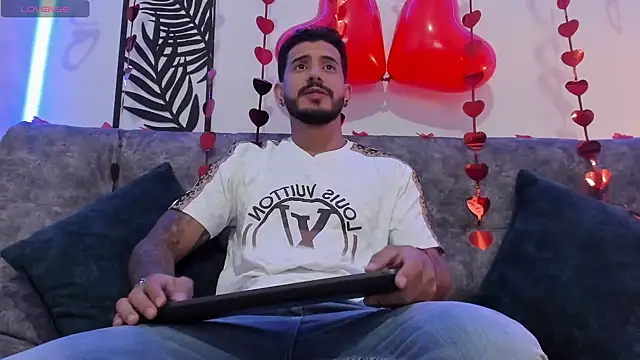 Snapshot of Bruno_Mattos chatting on 02.14.25 Bruno Mattos online show from 02.14.25