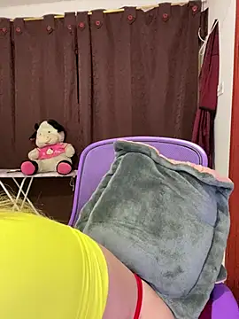 CristalGmez online show from 06.18.26