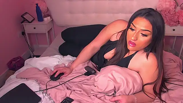 Snapshot of JanesaMiaBabestationx chatting on 01.22.25 JanesaMiaBabestationx online show from 01.22.25