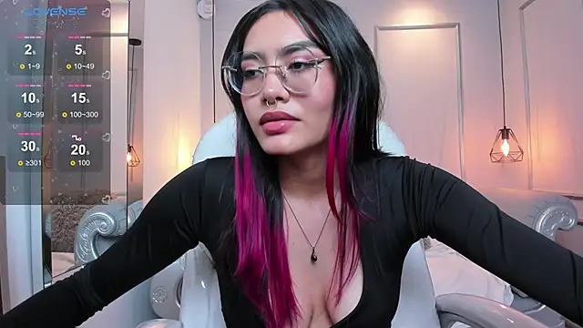 AzuraKindong online show from 03.06.25