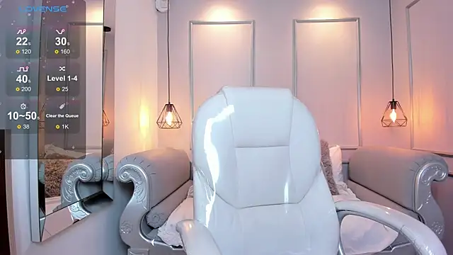 AzuraKindong online show from 03.06.25