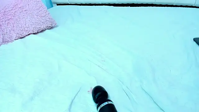 sophiia grey 1 online show from 02.16.25