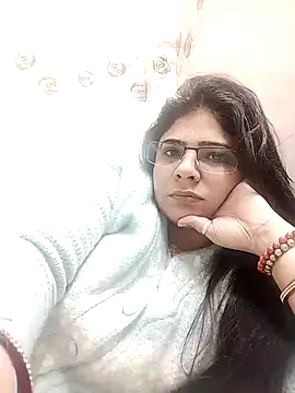 Snapshot of Husnpari20 chatting on 01.10.25 Husnpari20 online show from 01.10.25