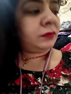 Snapshot of Husnpari20 chatting on 12.04.25 Husnpari20 online show from 12.04.25