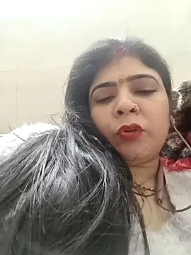 Snapshot of Husnpari20 chatting on 12.05.25 Husnpari20 online show from 12.05.25