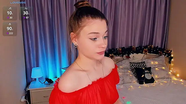 Snapshot of CedelKyngi chatting on 12.26.24 CedelKyngi online show from 12.26.24