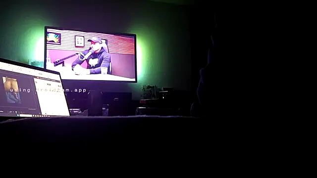 Snapshot of Pegg-fist-me chatting on 09.12.25 Pegg-fist-me online show from 09.12.25