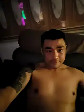 Snapshot of Asianhif chatting on 12.17.25 Asianhif online show from 12.17.25