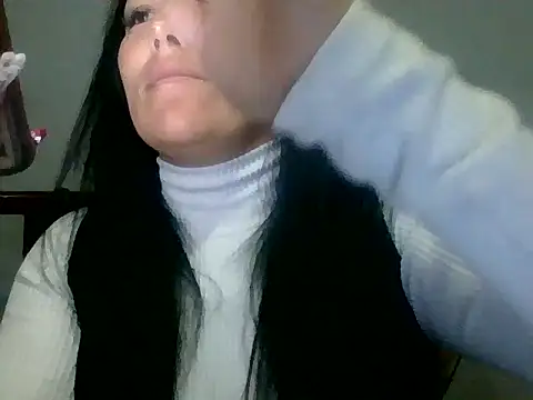 Laura martin  online show from 02.12.25