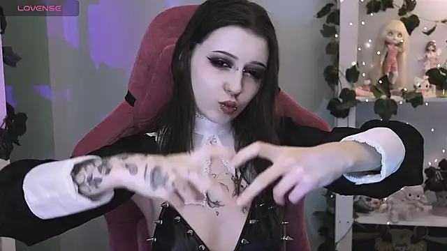 prettybones online show from 05.04.26