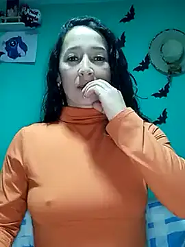 emilypoppy3 online show from 02.01.25