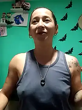 emilypoppy3 online show from 02.11.25