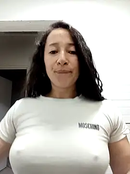 emilypoppy3 online show from 04.25.26