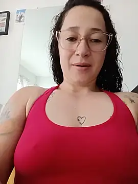 Snapshot of emilypoppy3 chatting on 05.24.26 emilypoppy3 online show from 05.24.26