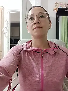emilypoppy3 online show from 07.02.26