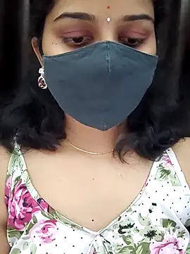 Snapshot of Angleannie chatting on 02.19.26 Angleannie online show from 02.19.26