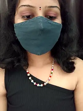 Snapshot of Angleannie chatting on 04.04.26 Angleannie online show from 04.04.26