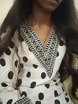 Snapshot of Kumkum_36 chatting on 11.12.25 Kumkum 36 online show from 11.12.25