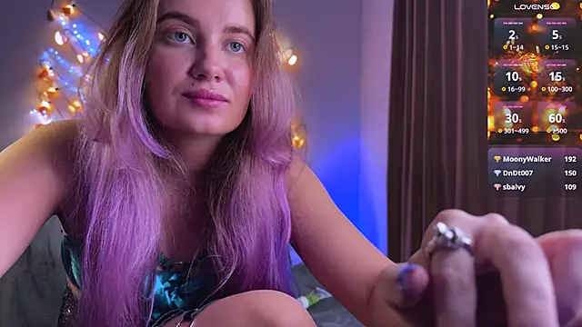 Snapshot of Femdom_Lola chatting on 12.26.24 Femdom Lola online show from 12.26.24