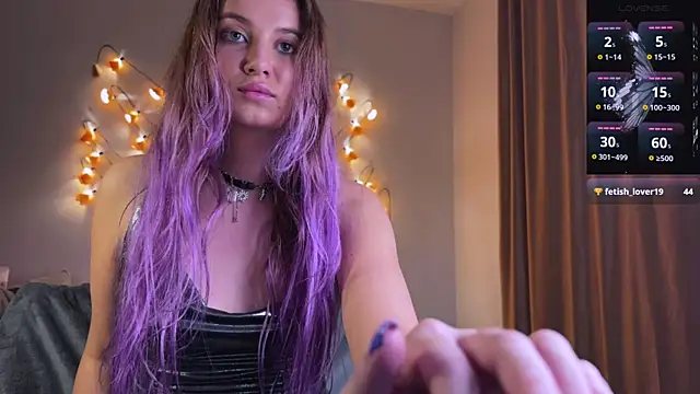 Snapshot of Femdom_Lola chatting on 01.02.25 Femdom Lola online show from 01.02.25