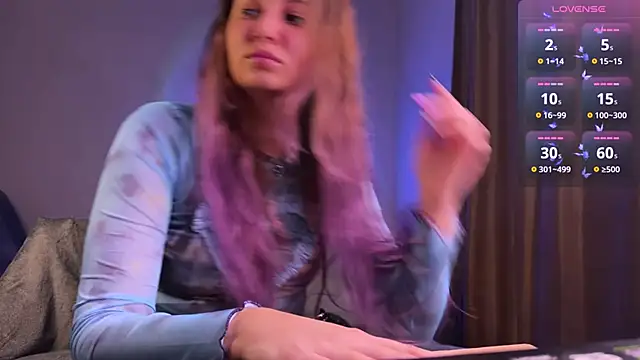 Snapshot of Femdom_Lola chatting on 03.02.25 Femdom Lola online show from 03.02.25