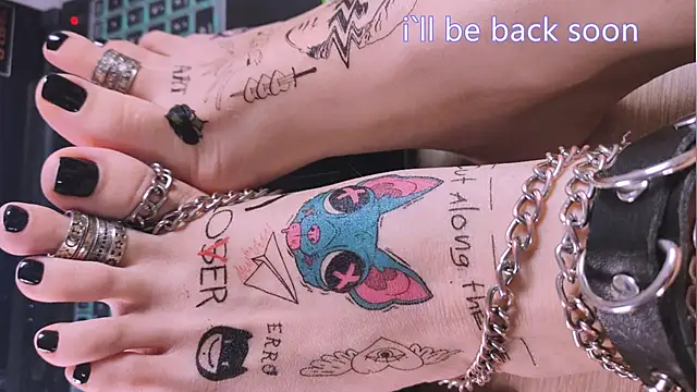 Snapshot of Femdom_Lola chatting on 03.21.25 Femdom Lola online show from 03.21.25