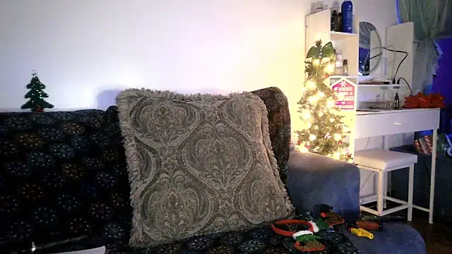 samone9 online show from 12.21.25