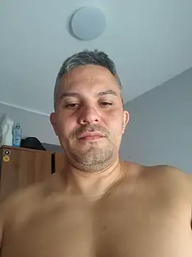 Snapshot of antonioM84 chatting on 11.16.25 antonioM84 online show from 11.16.25