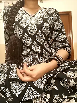 Snapshot of Ruchi-34 chatting on 04.16.26 Ruchi-34 online show from 04.16.26
