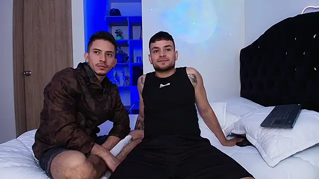 Snapshot of Aron-santoro chatting on 01.15.26 Aron-santoro online show from 01.15.26