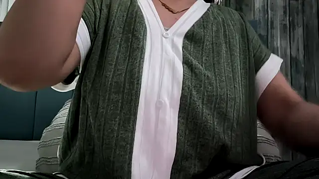 Snapshot of SEXY-ZENA chatting on 03.19.26 SEXY-ZENA online show from 03.19.26