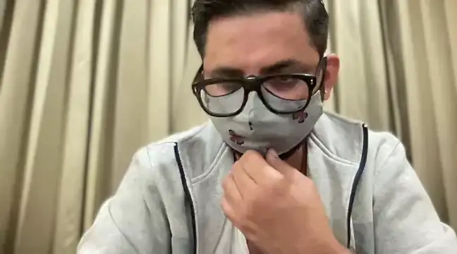 slavekinky001 online show from 12.21.24