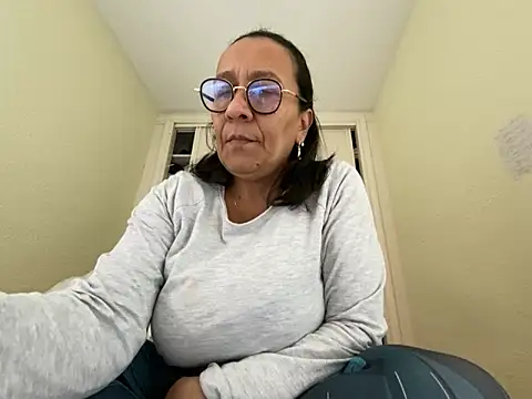 sweeviolet online show from 01.20.25