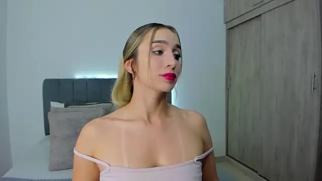 im sarah34 online show from 06.12.26
