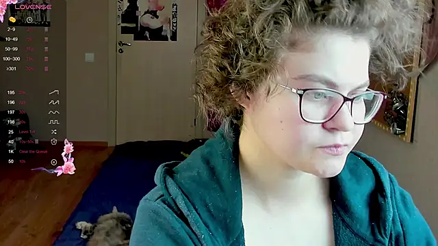 Snapshot of Sashy_Way chatting on 12.04.24 Sashy Way online show from 12.04.24