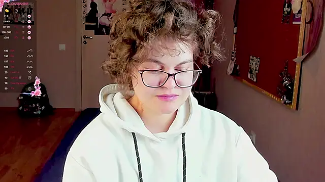 Snapshot of Sashy_Way chatting on 12.07.24 Sashy Way online show from 12.07.24