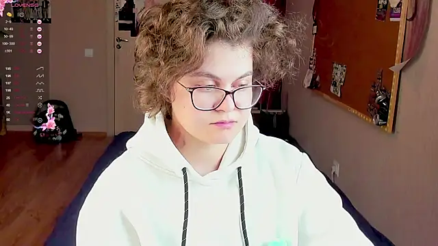 Snapshot of Sashy_Way chatting on 12.07.24 Sashy Way online show from 12.07.24