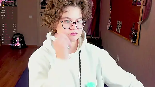 Snapshot of Sashy_Way chatting on 12.07.24 Sashy Way online show from 12.07.24