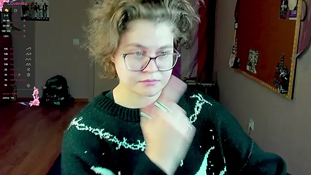 Snapshot of Sashy_Way chatting on 12.14.24 Sashy Way online show from 12.14.24